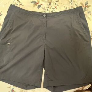L.L. Bean Women's Mountainside Black Shorts - Size 18W